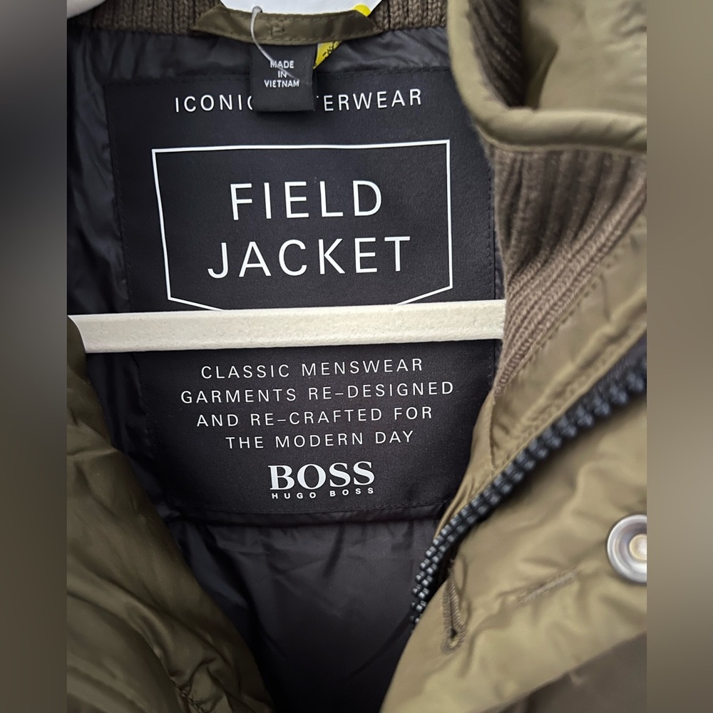 Hugo Boss Men's padded Water-Repellent Field Jacket in Olive Green Size 44R New - Picture 3 of 7